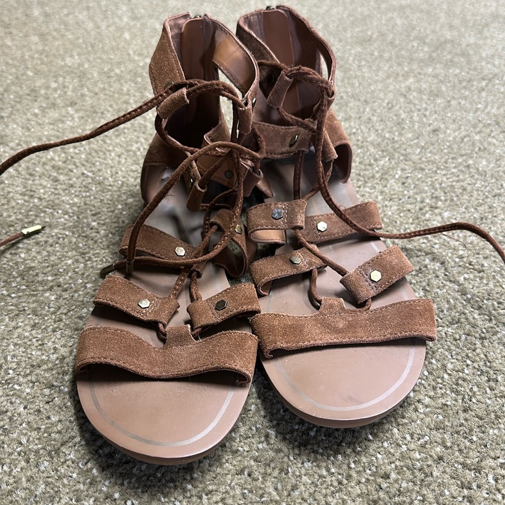 Dolce vita sandals